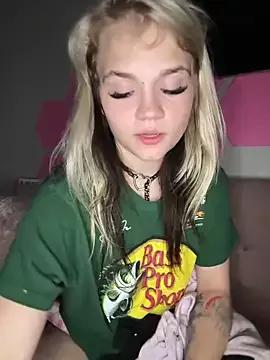 Cutiepiespanks on StripChat