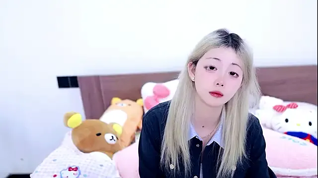 dali83 on StripChat