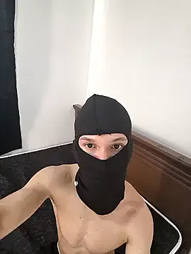 Danielraz on StripChat
