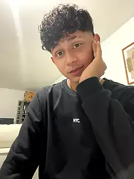 Dawn16_ on StripChat