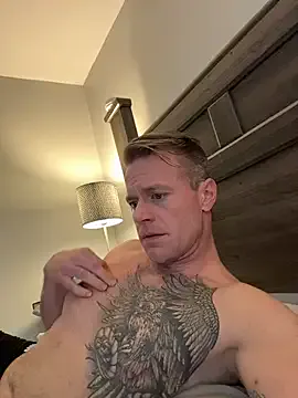 DILFiGuess1 from StripChat