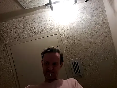 Drewpackn8 on StripChat