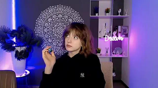 EchoScribe — TRUTH OR DAIL