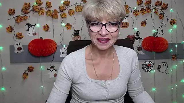 EllaBonito on StripChat 