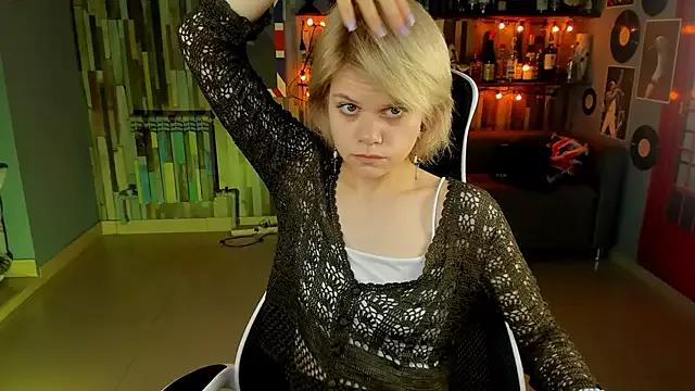 EllieMurler on StripChat 