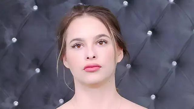 Ellsa_Jean_ on StripChat 