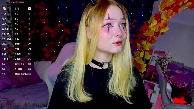 ElswythCovil from StripChat