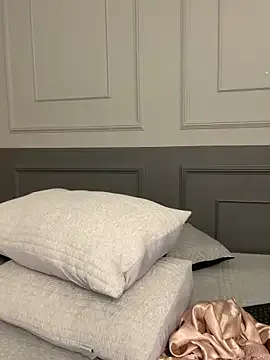 EmiilyAdams_ on StripChat