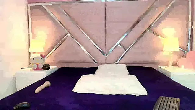 Emilyroth on StripChat