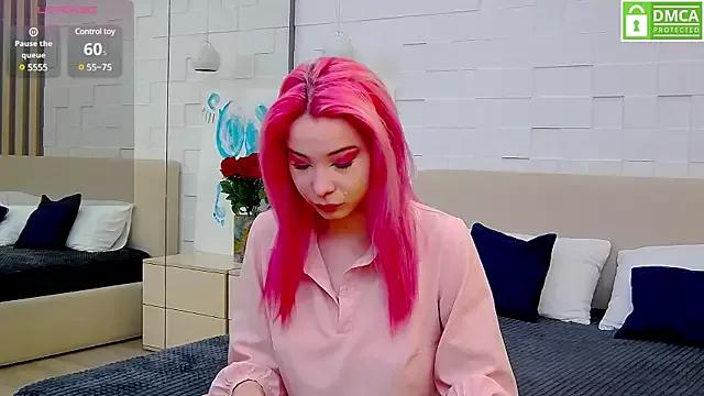 Emma_plux on StripChat 