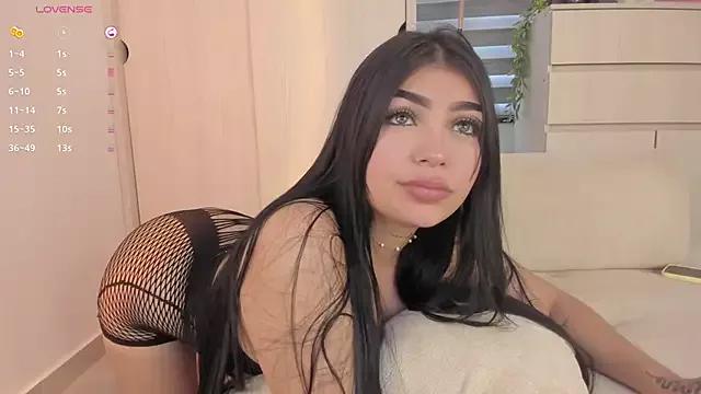 EmmyKenner from StripChat