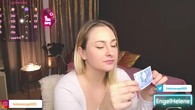 EngelHelene from StripChat