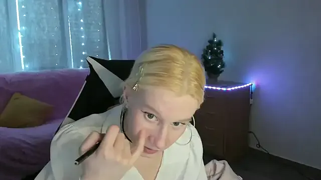 EnigmaSee on StripChat