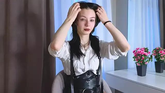 EsmeBellas on StripChat 