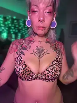 Eva_Monroe- on StripChat