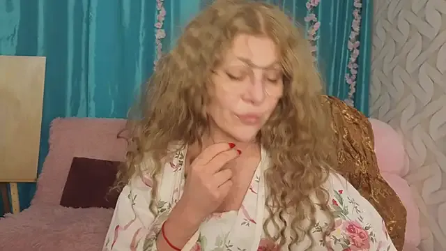 EvaTemptt — take off pants