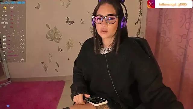 Fallengangel on StripChat 