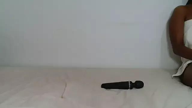 Freechat FATPUSSIE on StripChat