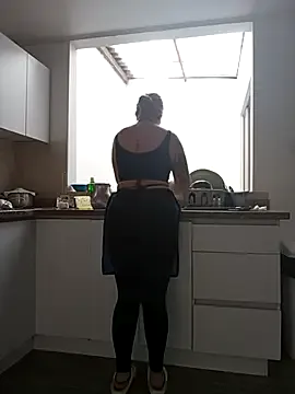 Fernandar2025 on StripChat