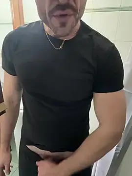 giovan2020 from StripChat