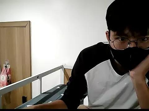 Gwencloudy from StripChat