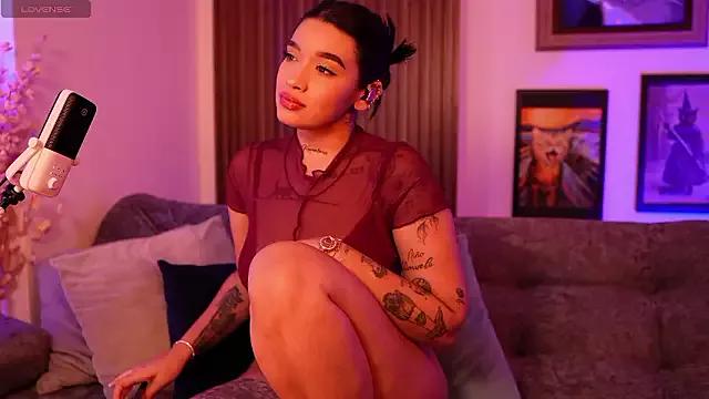 HannahW_ on StripChat 