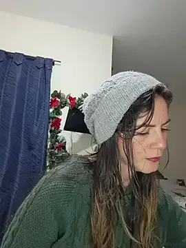 Hanny_24 on StripChat