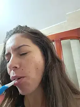 Hanny_24 on StripChat