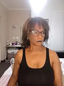 Hotgrannyx from StripChat