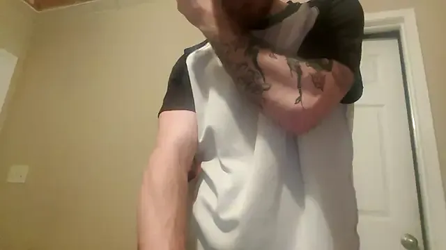 Huntzg23 from StripChat