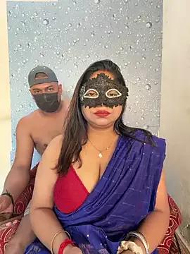 Indiancouple35 on StripChat