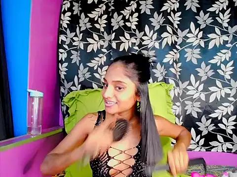 indiansumaya on StripChat 
