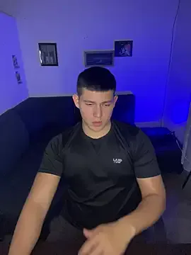 JamesCr_ on StripChat