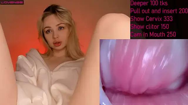 jannemary on StripChat 