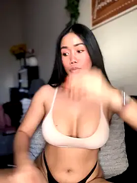 JazzieXo on StripChat