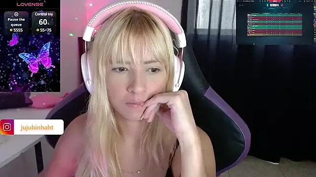 jujubinhahot on StripChat 