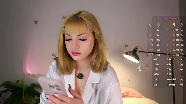 KateDolphin on StripChat