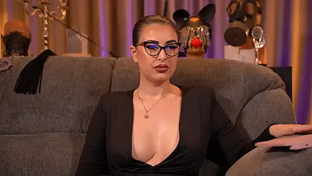 kelly_kent on StripChat