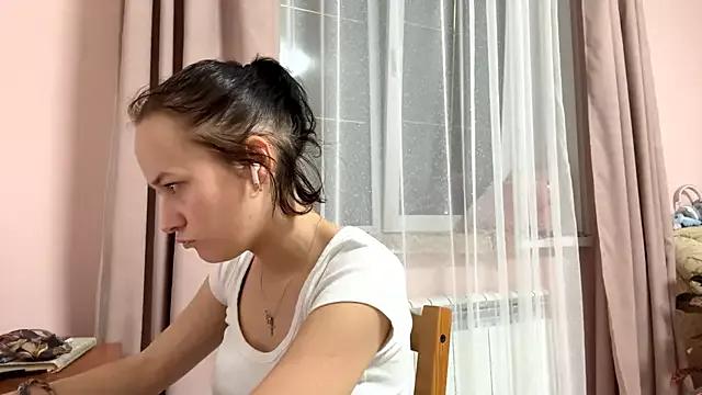 KellySayli on StripChat 