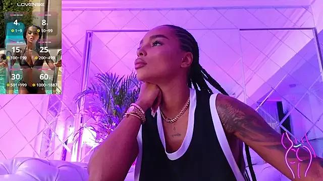 KimiBrown on StripChat 