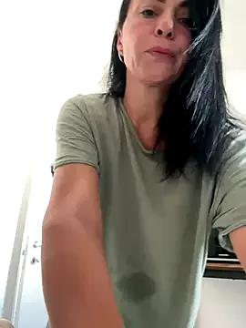 Freechat KimKelly13 on StripChat