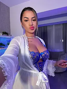 KirstieVegas on StripChat