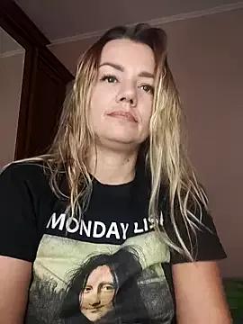 KrissSexi from StripChat
