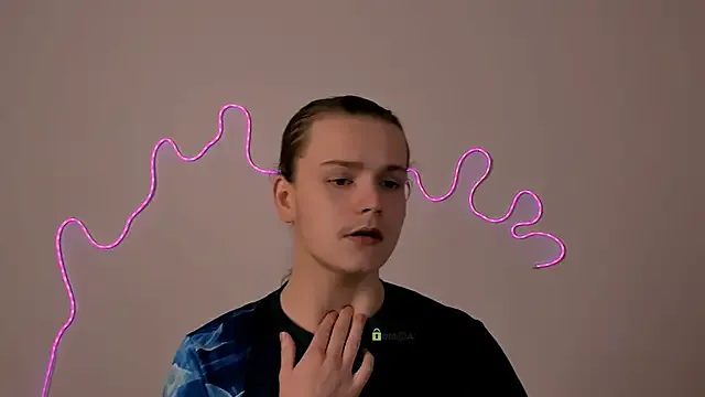 leo_void on StripChat