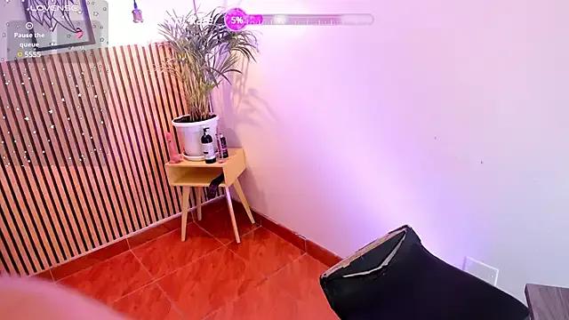 LILA_ELLIOT on StripChat 