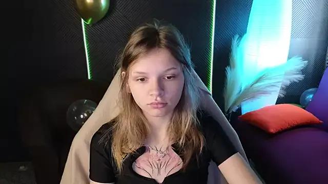 Freechat LitaBrom on StripChat