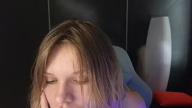 Freechat LitaBrom on StripChat