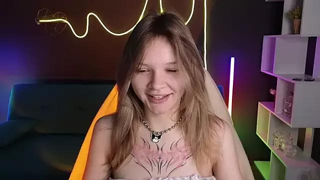Freechat LitaBrom on StripChat