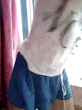 Little_suzy5 on StripChat 