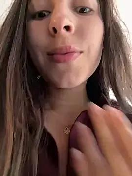 LittleDoll___ on StripChat 